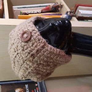 HAND CRAFTED CROCHETED THICK WARM SLOUCH WINTER BUTTON HAT